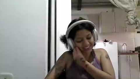 Snapshot of zafiro_rubi chatting on May 11, 4:04 pm Zafiro online show from May 11, 4:04 pm