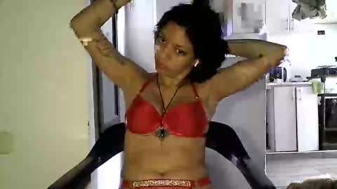 Snapshot of zafiro_rubi chatting on June 1, 12:18 pm Zafiro online show from June 1, 12:18 pm