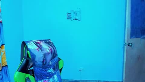 BiG Zafiro online show from February 26, 11:20 am