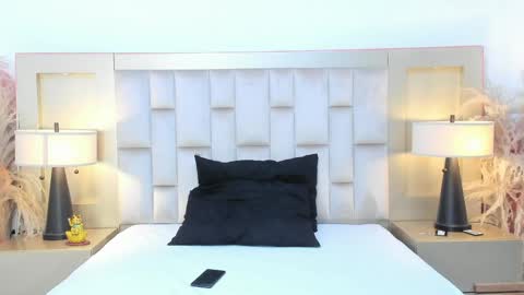 zahir_ashar online show from April 8, 12:43 am