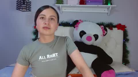 Snapshot of zaida_1 chatting on December 17, 8:48 pm Zaida online show from December 17, 8:48 pm