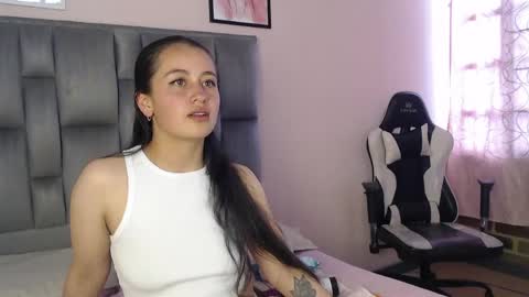 Snapshot of zaida_1 chatting on May 29, 8:18 pm Zaida online show from May 29, 8:18 pm