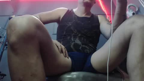 Snapshot of zainkreiger chatting on May 10, 8:47 pm Dom Zain online show from May 10, 8:47 pm