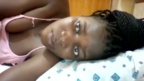 Snapshot of zainxxxx chatting on February 1, 10:15 am zainxxxx online show from February 1, 10:15 am