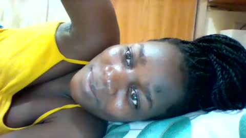 Snapshot of zainxxxx chatting on February 18, 1:55 pm zainxxxx online show from February 18, 1:55 pm