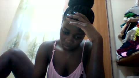 Snapshot of zainxxxx chatting on March 3, 12:16 pm zainxxxx online show from March 3, 12:16 pm