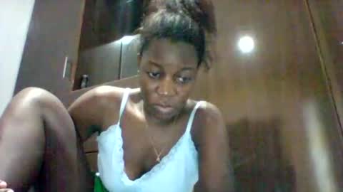 Snapshot of zainxxxx chatting on April 22, 10:28 am zainxxxx online show from April 22, 10:28 am