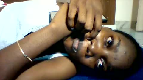Snapshot of zainxxxx chatting on May 27, 4:48 pm zainxxxx online show from May 27, 4:48 pm