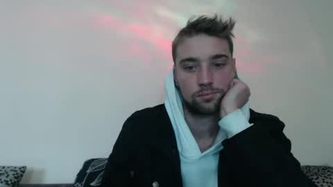Snapshot of zakonezach chatting on December 3, 7:21 am zakonezach online show from December 3, 7:21 am