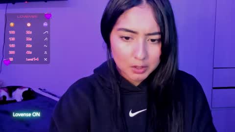 Snapshot of zakura_ania chatting on June 5, 3:46 am zakura_ania online show from June 5, 3:46 am
