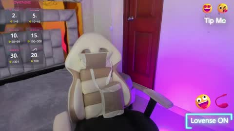 Snapshot of zalika__ chatting on May 19, 10:16 pm online show from May 19, 10:16 pm