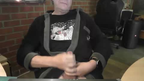 Snapshot of zalinger chatting on November 28, 10:40 am zalinger online show from November 28, 10:40 am