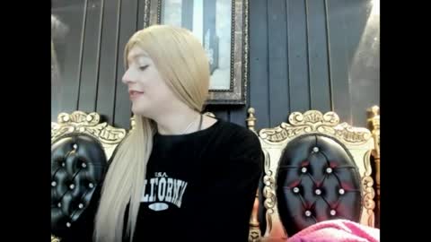 Snapshot of zalir_666 chatting on July 2, 5:02 am Megan online show from July 2, 5:02 am