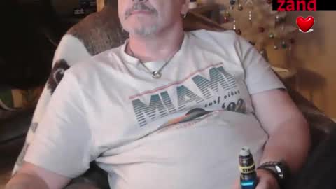 Snapshot of zander007 chatting on October 8, 3:42 pm zander007 online show from October 8, 3:42 pm
