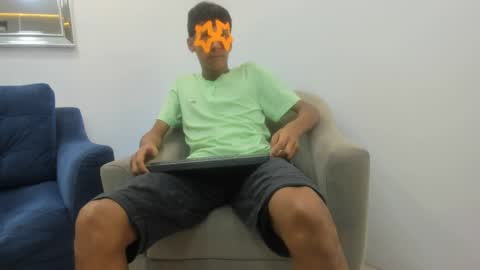 Snapshot of zane_belville chatting on May 4, 12:12 pm Zane Belville online show from May 4, 12:12 pm