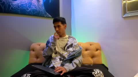 Snapshot of zane_belville chatting on June 25, 11:26 am Zane Belville online show from June 25, 11:26 am