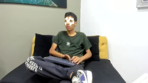 Snapshot of zane_belville chatting on July 5, 11:17 am Zane Belville online show from July 5, 11:17 am