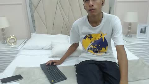 Snapshot of zane_belville chatting on July 12, 11:12 am Zane Belville online show from July 12, 11:12 am
