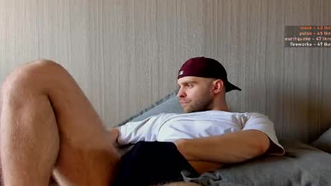 Snapshot of zanezone chatting on June 3, 1:14 pm Zane online show from June 3, 1:14 pm
