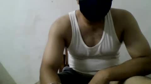 Snapshot of zango121 chatting on August 9, 12:10 pm zango121 online show from August 9, 12:10 pm