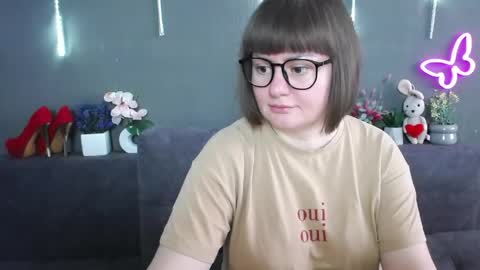 zannadreil online show from April 17, 11:13 am