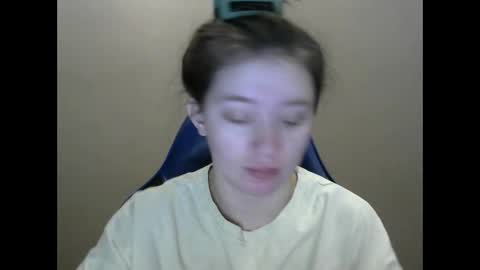 Snapshot of zara_golden chatting on January 17, 3:34 am chaturcum online show from January 17, 3:34 am