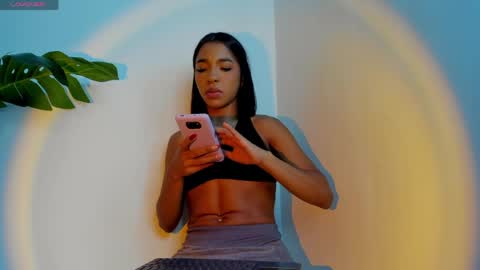 Zara online show from April 14, 10:27 pm