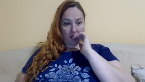 Snapshot of zara_red chatting on July 12, 12:40 pm Kate. if im not here im here foxy red333 online show from July 12, 12:40 pm