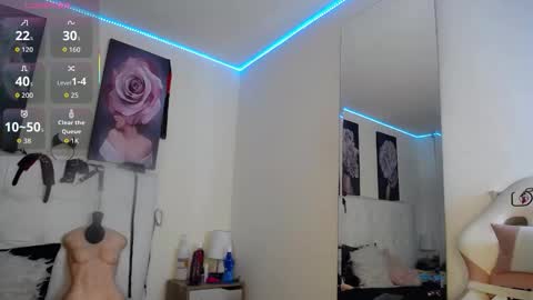 Zarah online show from March 14, 2:44 pm