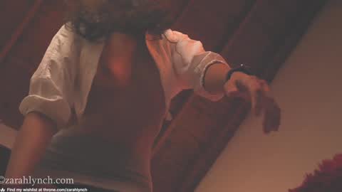 Snapshot of zarahlynch chatting on December 11, 12:12 am Miss Lynch   Next show  2911 online show from December 11, 12:12 am