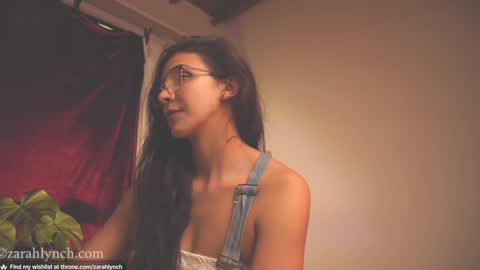 Snapshot of zarahlynch chatting on December 19, 10:42 pm Miss Lynch   Next show  2911 online show from December 19, 10:42 pm