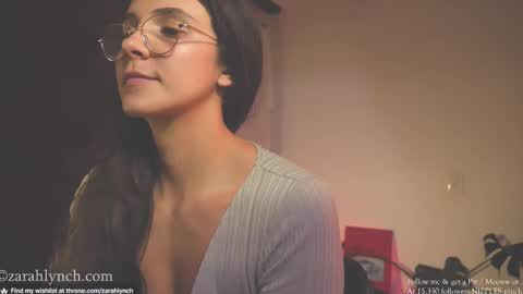 Snapshot of zarahlynch chatting on March 8, 2:34 am Miss Lynch   Next show  2911 online show from March 8, 2:34 am