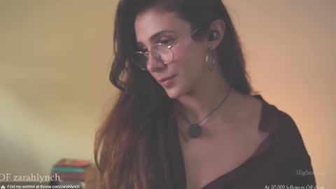 Snapshot of zarahlynch chatting on October 31, 9:16 pm Miss Lynch   Next show  2911 online show from October 31, 9:16 pm