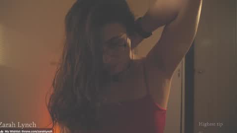 Snapshot of zarahlynch chatting on May 12, 12:52 am Miss Lynch Next show 2911 online show from May 12, 12:52 am