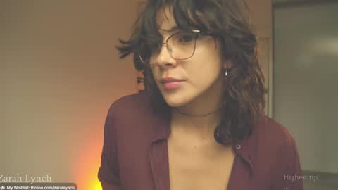 Snapshot of zarahlynch chatting on May 20, 10:16 pm Miss Lynch Next show 2911 online show from May 20, 10:16 pm