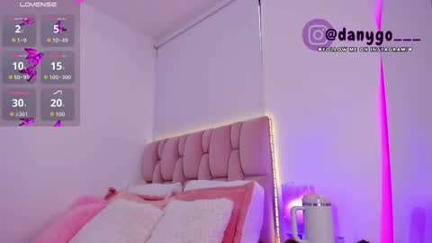 Snapshot of zarianaevanz chatting on September 24, 10:13 pm Zariana online show from September 24, 10:13 pm