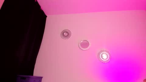 Zaritha Li online show from October 18, 10:16 am