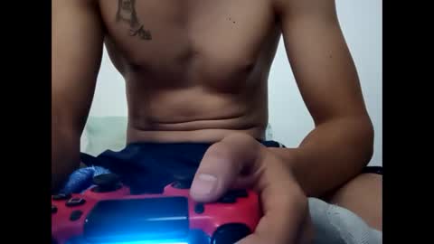 ze online show from February 19, 12:56 pm