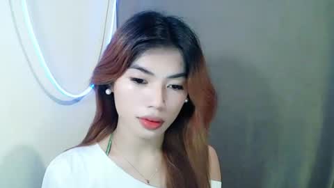 zeah_rev21 online show from June 16, 2:30 pm