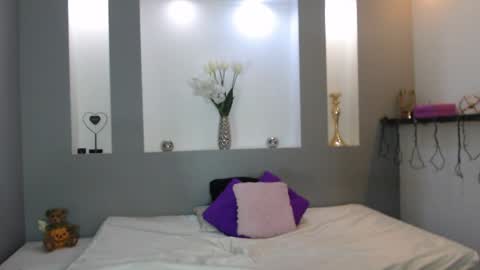 Karolyne online show from March 24, 11:37 am