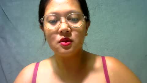 Snapshot of zeannalicious chatting on June 9, 3:12 pm Im Zeanna online show from June 9, 3:12 pm