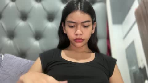 Zo online show from December 3, 2:04 pm