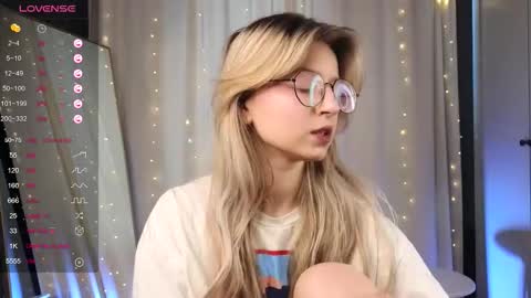 Avi online show from February 22, 2:15 pm