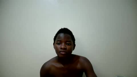 Snapshot of zellah chatting on February 7, 11:19 pm zellah online show from February 7, 11:19 pm