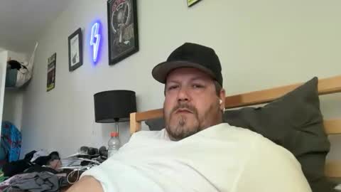 Snapshot of zellysgift1 chatting on May 10, 4:01 pm zellysgift1 online show from May 10, 4:01 pm