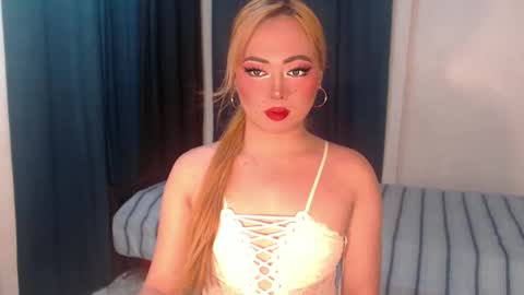 Snapshot of zemi_max chatting on June 5, 9:59 am zemi_max online show from June 5, 9:59 am