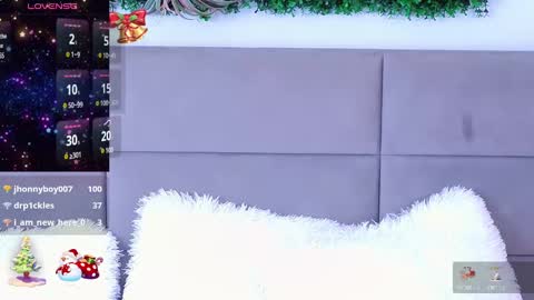 Snapshot of zendayaclark chatting on December 25, 7:03 am Zendaya online show from December 25, 7:03 am