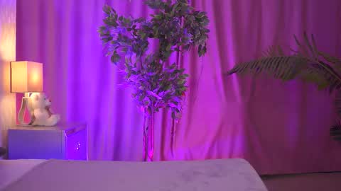 Zenyda online show from October 24, 10:00 am