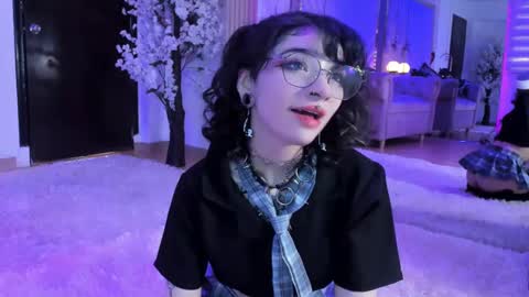 Snapshot of zephirah_abney chatting on March 3, 2:26 pm online show from March 3, 2:26 pm