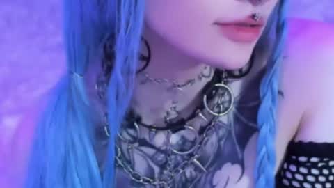 Snapshot of zephirah_abney chatting on March 4, 5:34 pm online show from March 4, 5:34 pm
